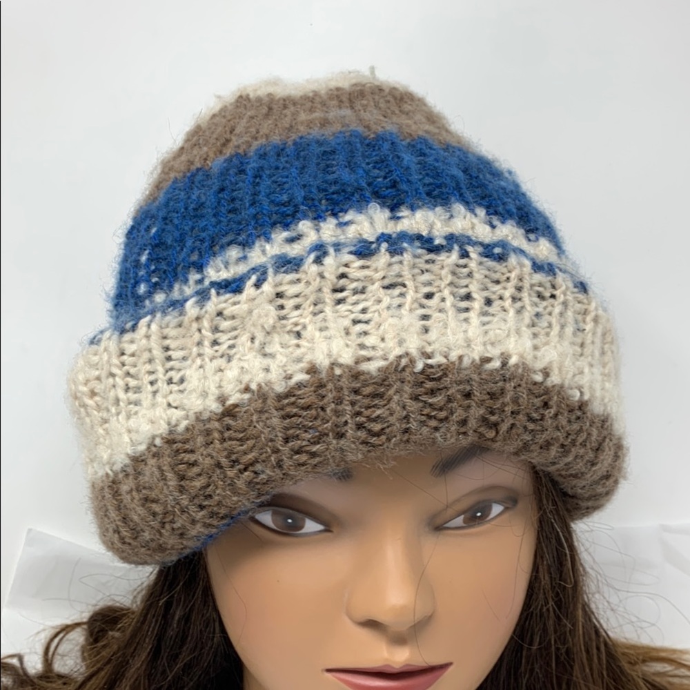 Younkers wool blend knit beanie hat